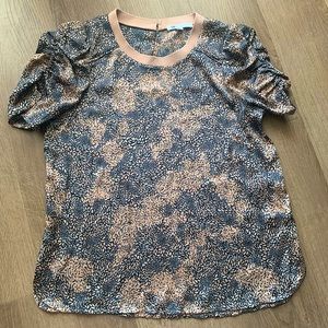 DR 2 Black and Tan Short Sleeve Shirt with Ruched Sleeves, Size Small